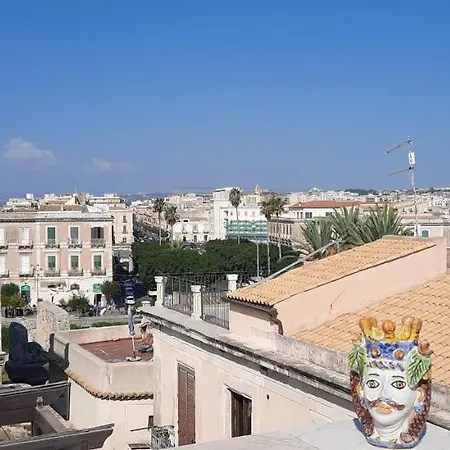Lägenhet La Terrazza Di Apollo Al Centro Di Ortigia *